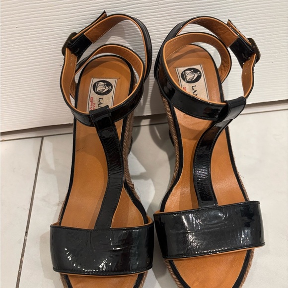Lanvin Black and Tan Wedge Sandals - Picture 3 of 10